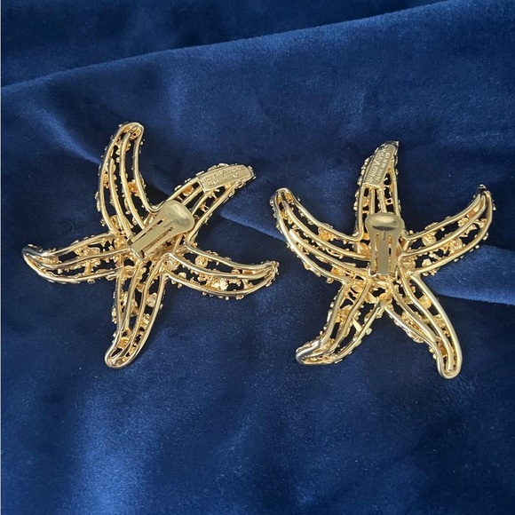 VNTG Gianni Versace Gold Starfish clip on earrings - Picture 2 of 6